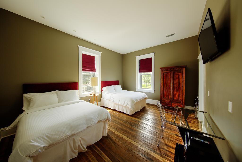 The Harkness Hotel McCammon Exterior photo